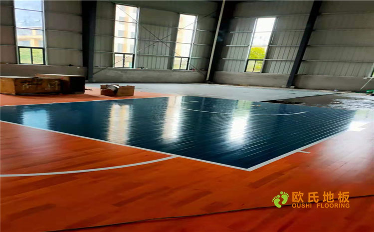 貴州銅仁體育館雙層龍骨結(jié)構(gòu)木地板案例